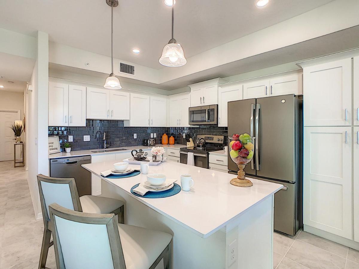 Modern Condo Near Disney Foosball Water Park Киссимми Экстерьер фото